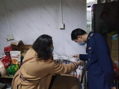 網紅炸雞店風波背后 食品安全與網紅經濟的雙重拷問